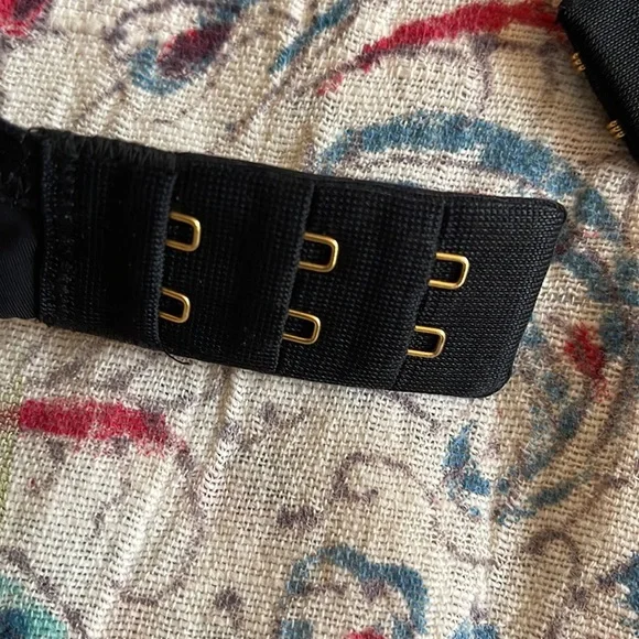 24/7® Classic Contour Plunge Bra - 34 C 1/2 - Picture 9 of 12